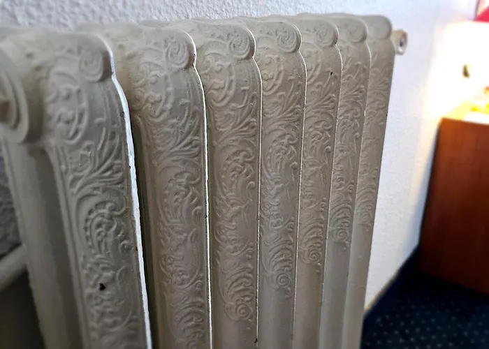 Du Commerce Et De Navarre 2* لورد