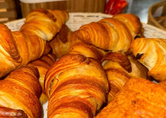 Du Commerce Et De Navarre فندق