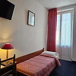 Du Commerce Et De Navarre 2*