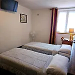 Du Commerce Et De Navarre