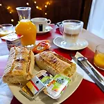 Du Commerce Et De Navarre Lourdes