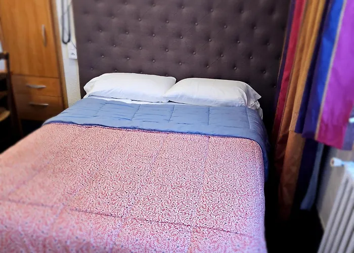 Du Commerce Et De Navarre ホテル ルルド