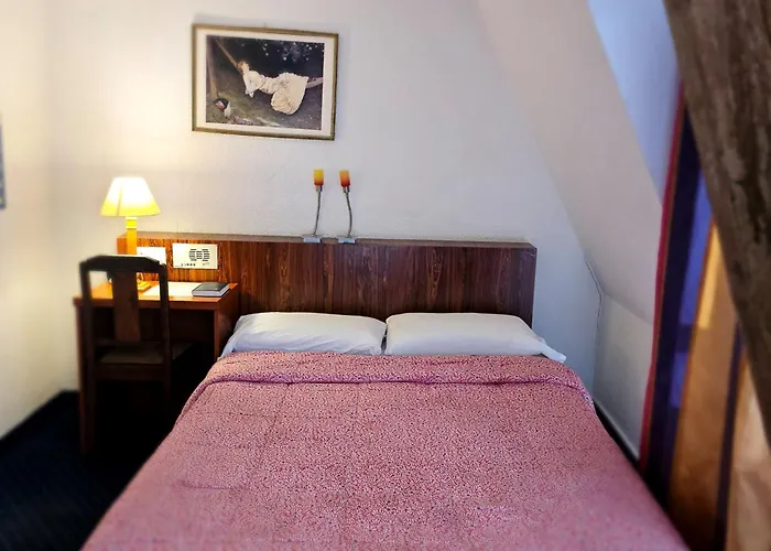 Du Commerce Et De Navarre ホテル ルルド