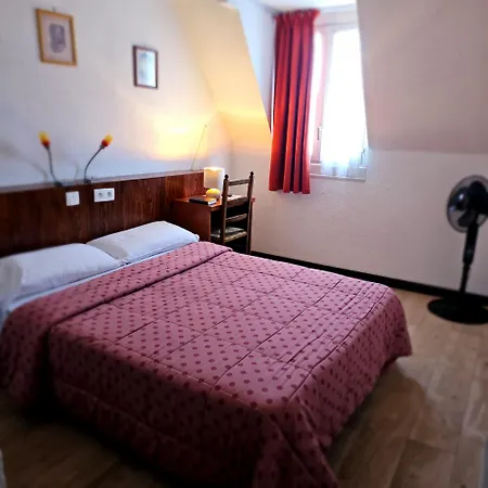 Hotel Du Commerce Et De Navarre Lurdy