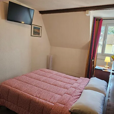 Du Commerce Et De Navarre Hotel 2*