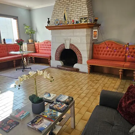 Du Commerce Et De Navarre 2*